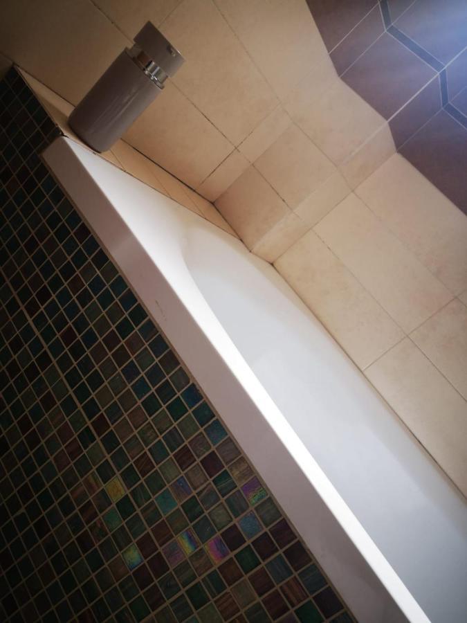 ברינדיזי Metro Casa Vacanze מראה חיצוני תמונה
